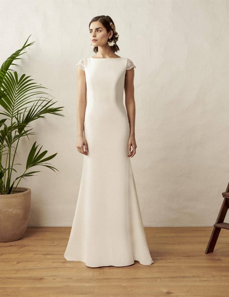 Schlichtes Brautkleid Modell Senorita aus der Marylise Kollektion 2021