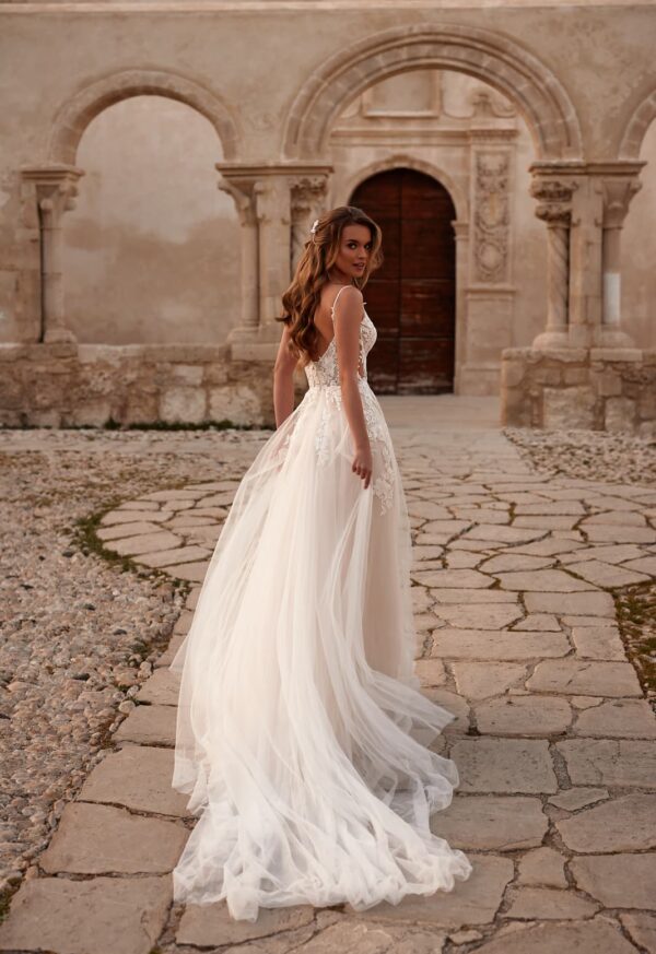 Brautkleid von Dama Couture anprobieren in leidersbach bei Aschaffenburg