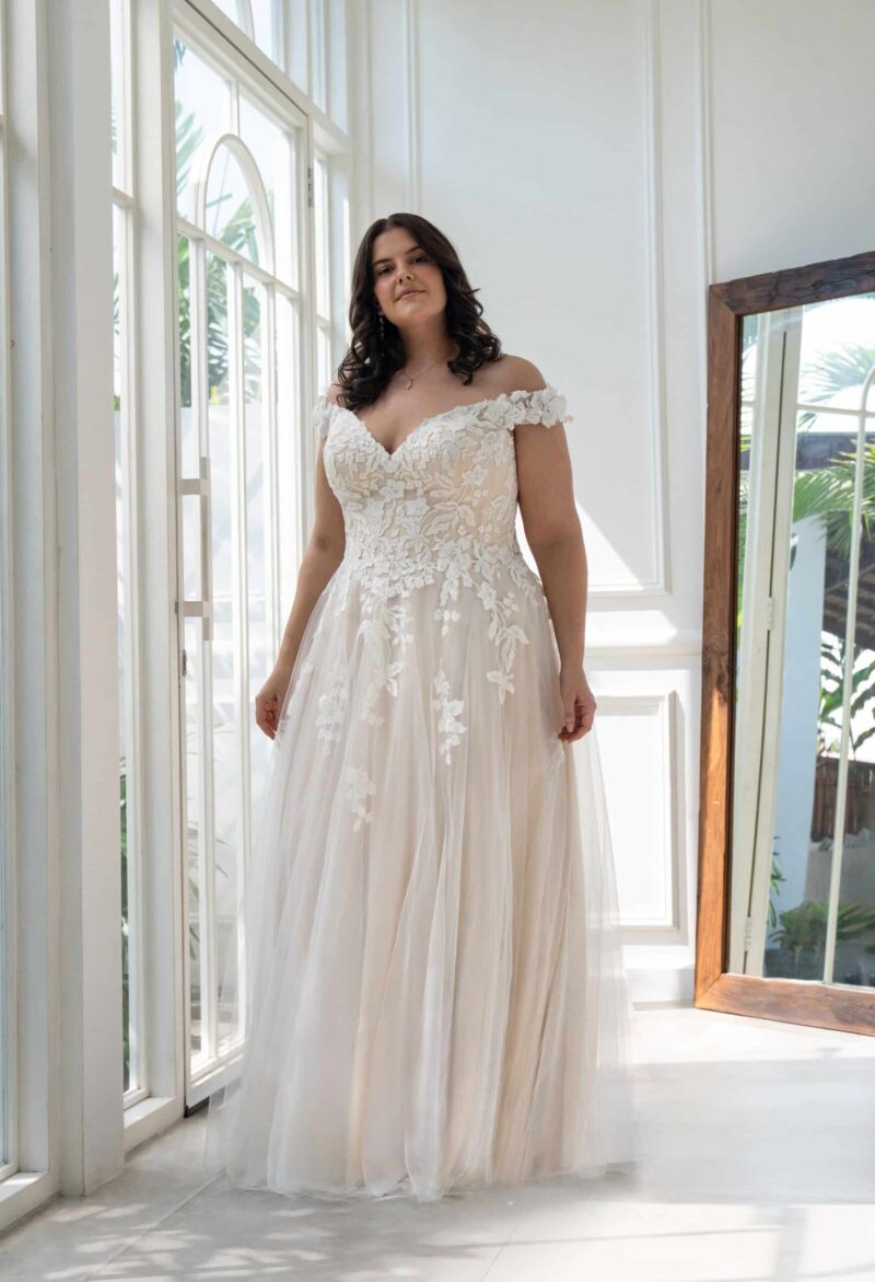 Miltenberg Curvy Brautkleid