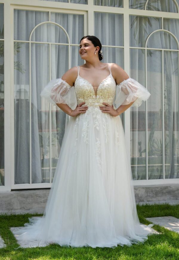 Curvy Brautkleid Brautmode Offenbach